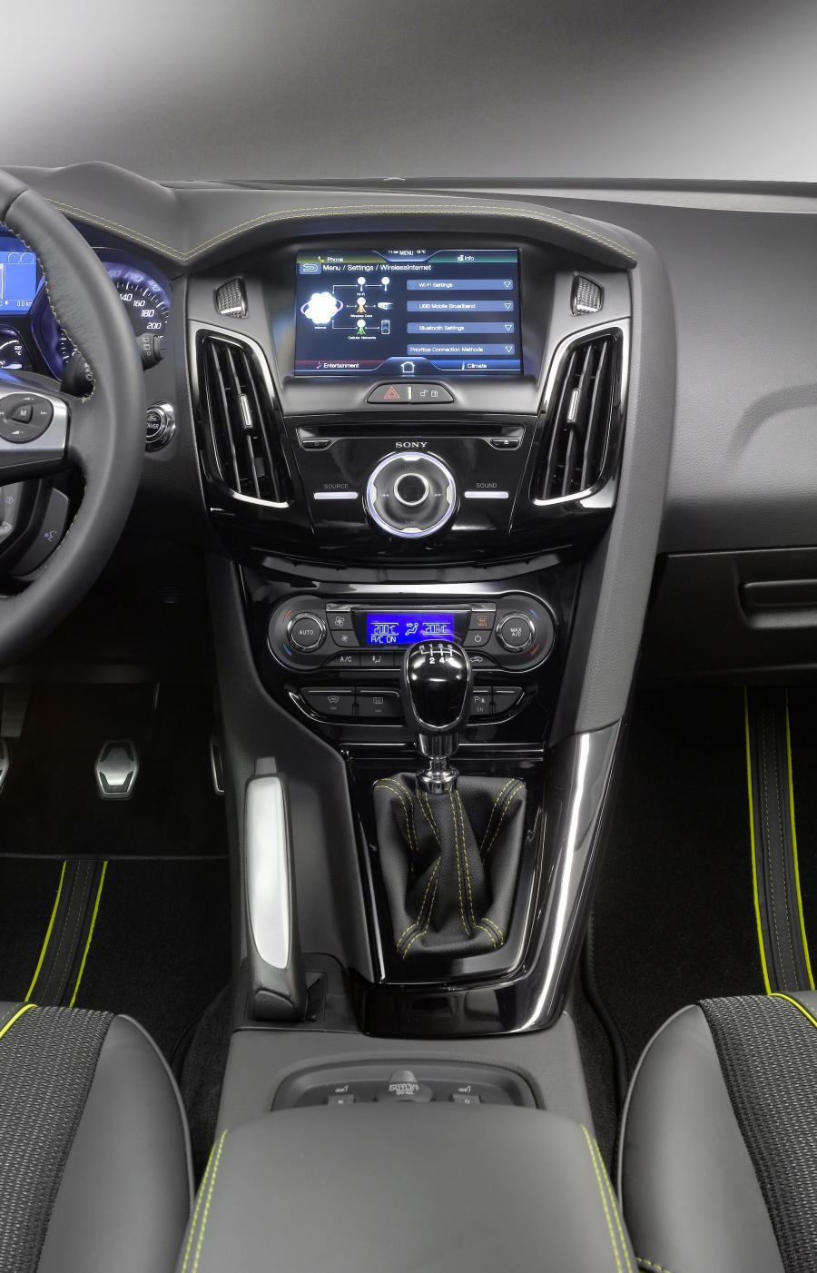  Ford Focus Hatchback 2010 года  (фото 52 из 52)